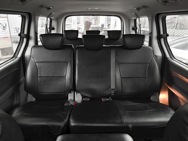 Hyundai Starex  第12張相片