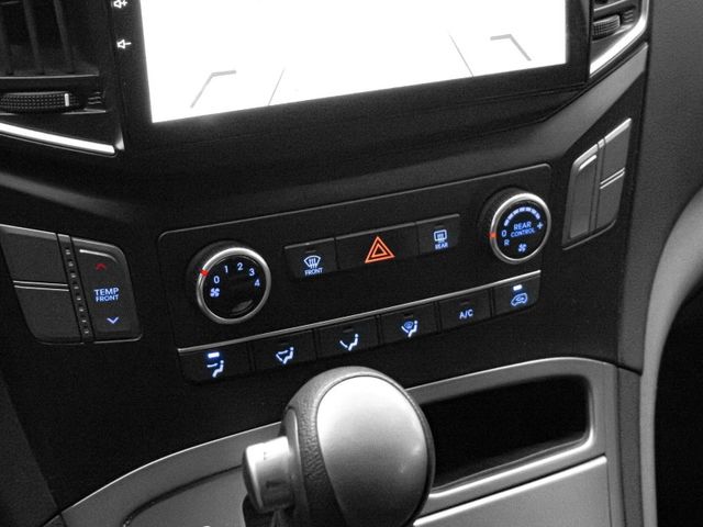 Hyundai Starex  第16張相片