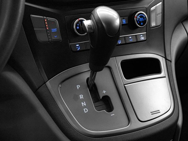 Hyundai Starex  第17張相片