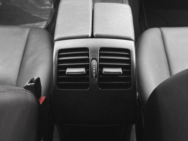 Mercedes-Benz/賓士 C200  第2張相片