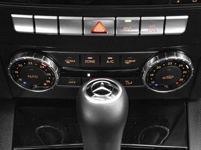 Mercedes-Benz/賓士 C200  第16張相片