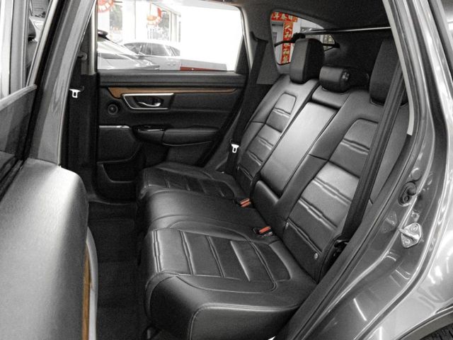Honda CR-V  第12張相片