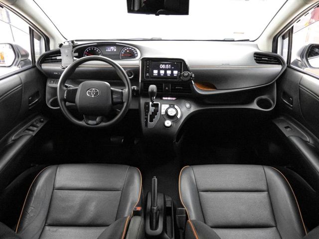 Toyota SIENTA  第10張相片