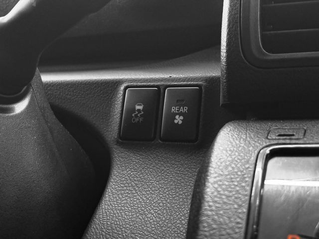 Toyota SIENTA  第17張相片