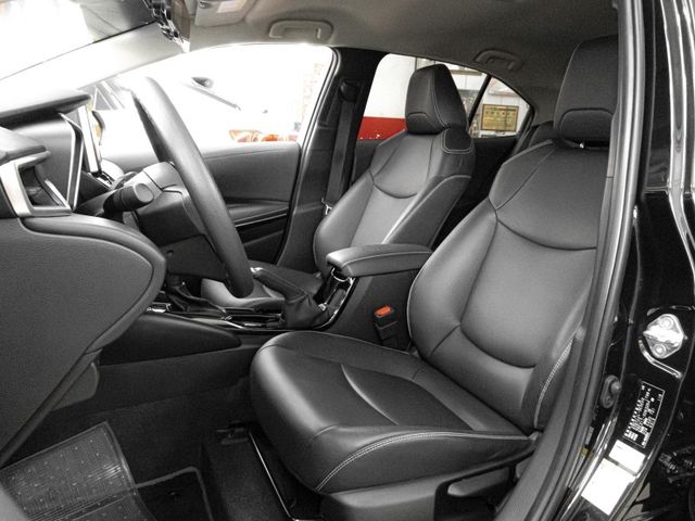 Toyota ALTIS  第11張相片