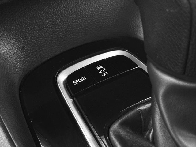 Toyota ALTIS  第18張相片