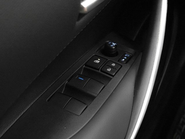 Toyota ALTIS  第20張相片