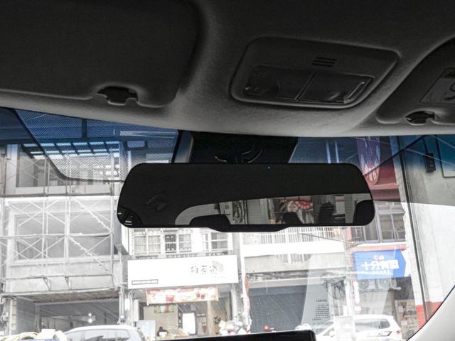 Toyota ALTIS  第21張相片