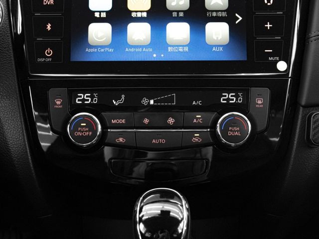 Nissan X-Trail  第15張相片