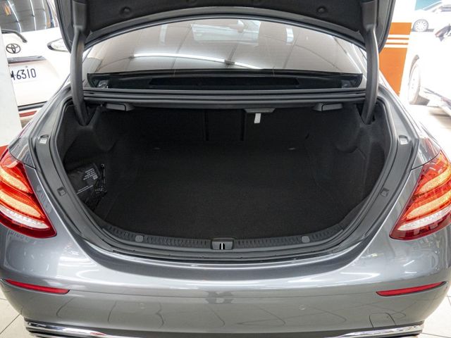 Mercedes-Benz/賓士 E-CLASS  第3張相片