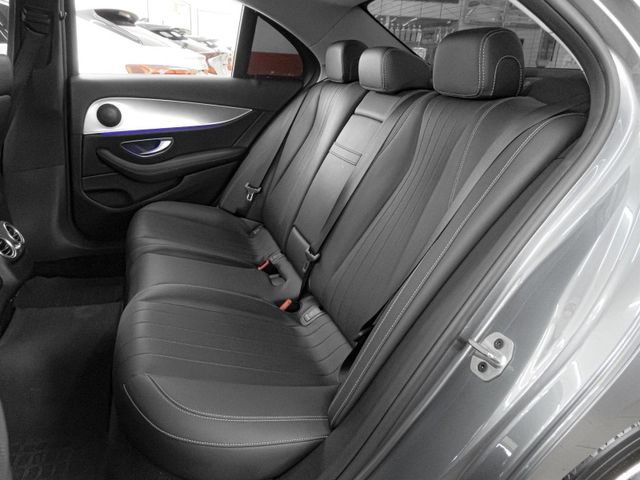 Mercedes-Benz/賓士 E-CLASS  第12張相片