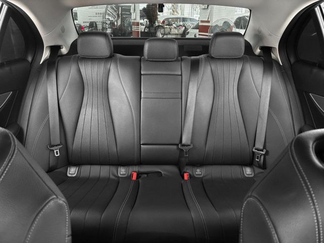 Mercedes-Benz/賓士 E-CLASS  第13張相片