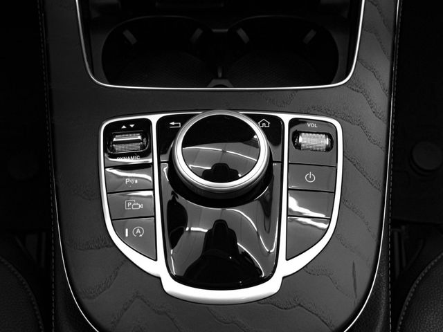 Mercedes-Benz/賓士 E-CLASS  第16張相片