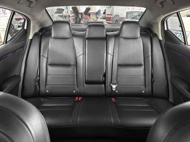 Nissan Sentra  第13張相片