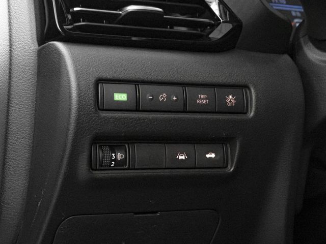 Nissan Sentra  第17張相片