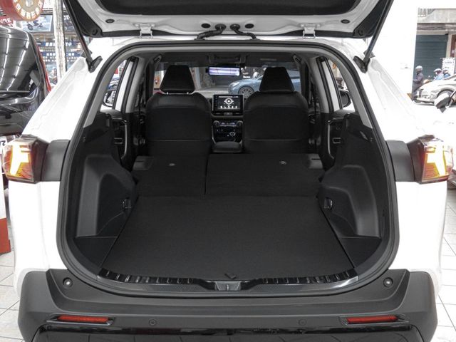 Toyota RAV4  第3張相片