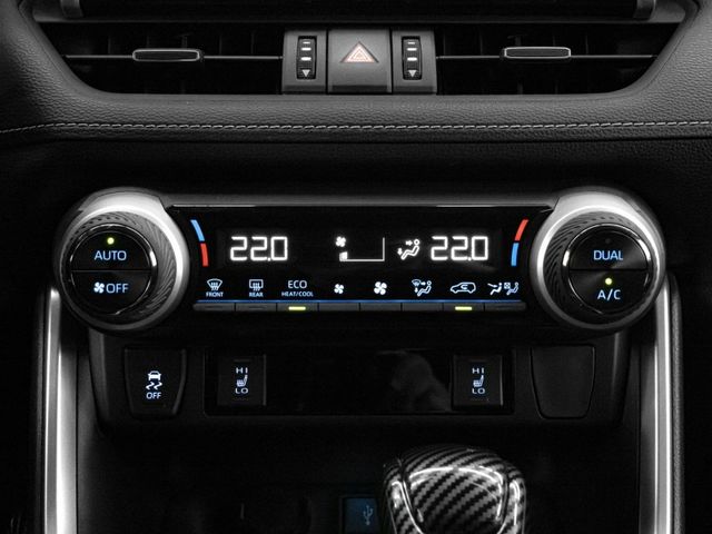 Toyota RAV4  第15張相片