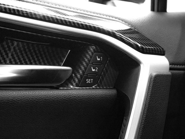 Toyota RAV4  第18張相片