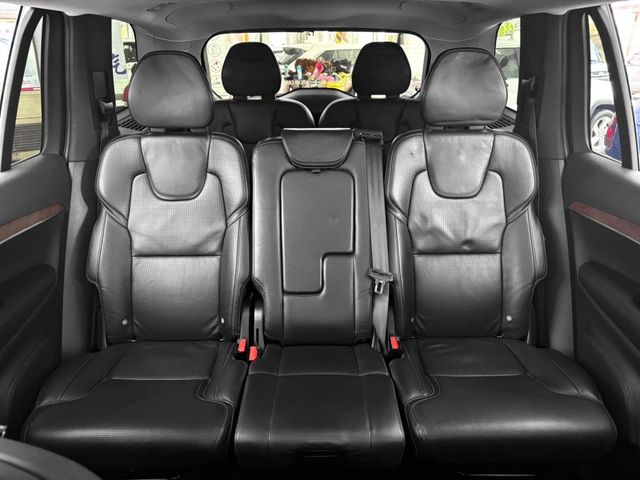 Volvo XC90  第13張相片