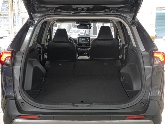 Toyota RAV4  第3張相片