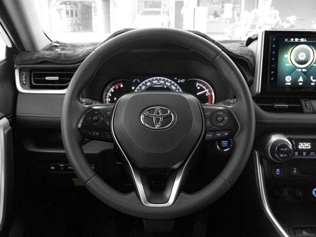 Toyota RAV4  第8張相片