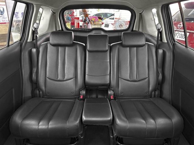 七人座！2011年 MAZDA馬自達 MAZDA5 黑 2.0／天窗.電動椅.倒車雷達.後座出風口  第12張相片