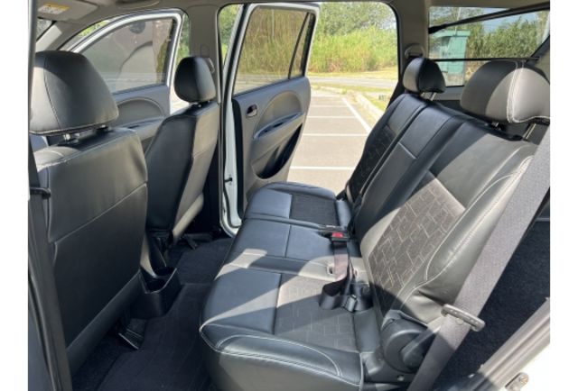 Mitsubishi ZINGER  第13張相片