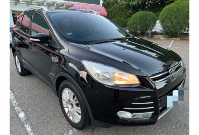Ford KUGA  第1張相片