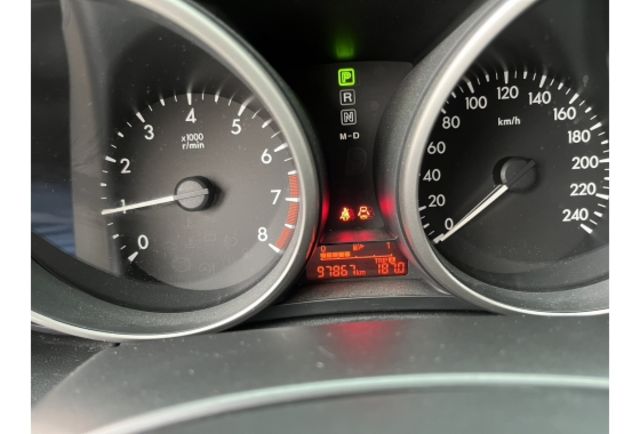 Mazda MAZDA5  第9張相片