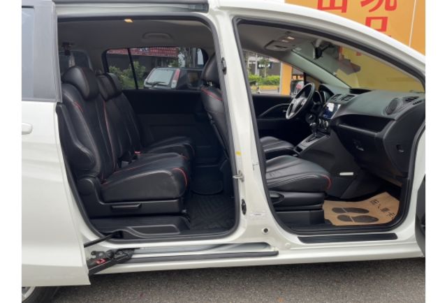 Mazda MAZDA5  第11張相片