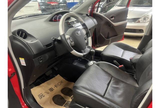 Toyota YARIS  第7張相片
