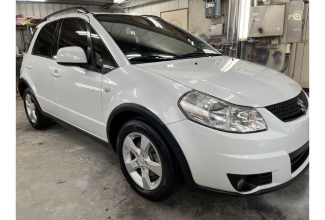 Suzuki SX4  第1張相片