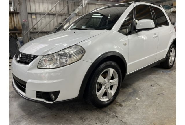 Suzuki SX4  第3張相片