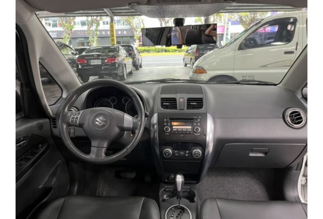Suzuki SX4  第7張相片