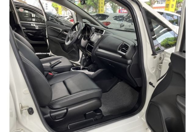 Honda FIT  第9張相片