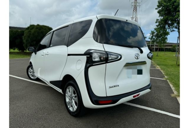 Toyota SIENTA  第4張相片