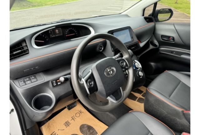 Toyota SIENTA  第7張相片