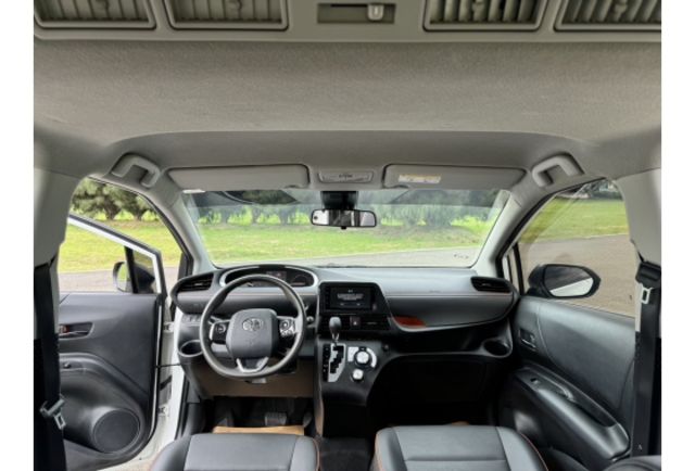 Toyota SIENTA  第10張相片