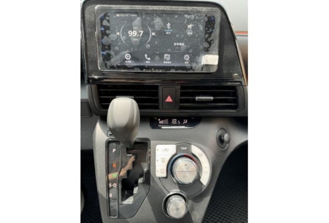 Toyota SIENTA  第8張相片