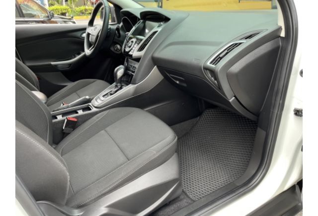 Ford FOCUS  第9張相片