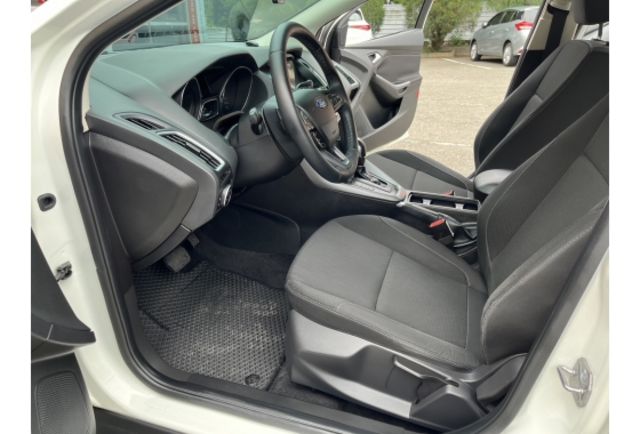 Ford FOCUS  第12張相片