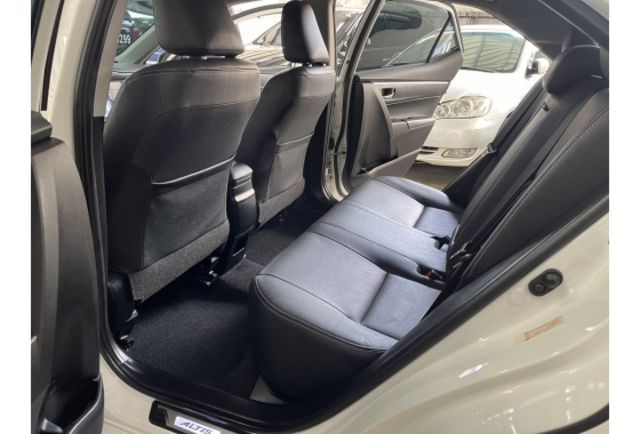 Toyota ALTIS  第6張相片