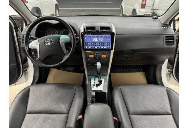 Toyota ALTIS  第7張相片