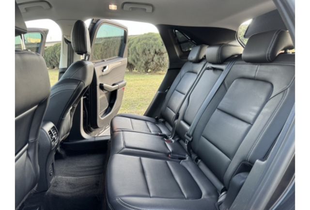 Ford KUGA  第11張相片