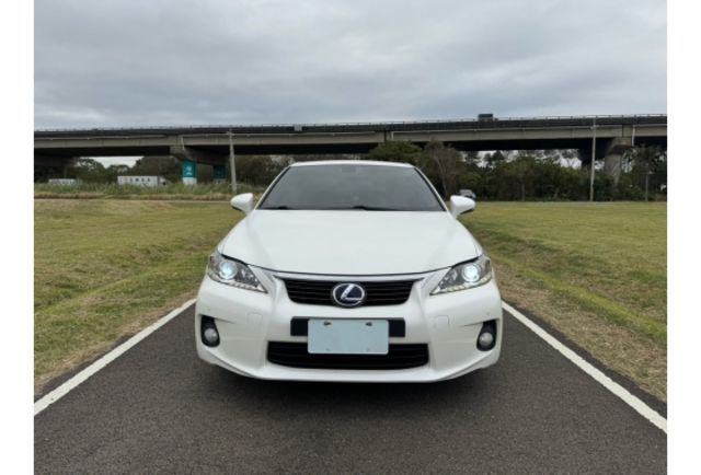 Lexus CT200h  第1張相片