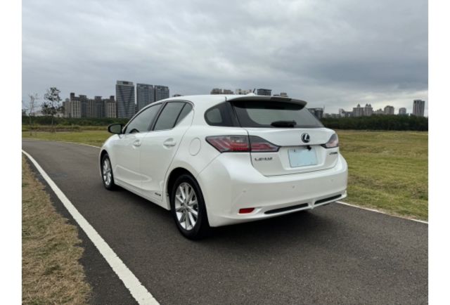 Lexus CT200h  第2張相片