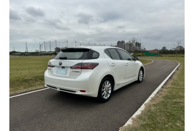 Lexus CT200h  第3張相片