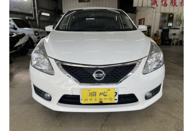 Nissan TIIDA  第1張相片
