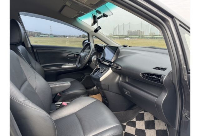 Toyota WISH  第10張相片