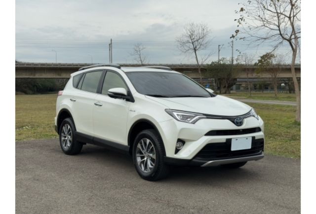 Toyota RAV4  第1張相片